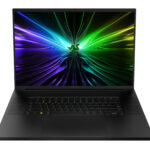 Razer Blade 18 (2024) - PC Portable Gamer RTX 4090 - Intel i9-14900HX - 18" QHD+ 300Hz